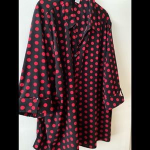 Polka-dot red and black 3/4 sleeve blouse